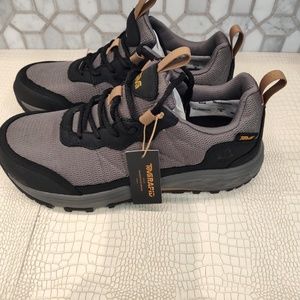 Brand New TEVA Mens M Ridgeview RP 1116627 Black 8.5 US.